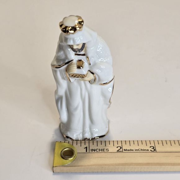 Galleria Nativity Set Wiseman Fine Porcelain Figure Gold Trim Replacement Part - Picture 8 of 8